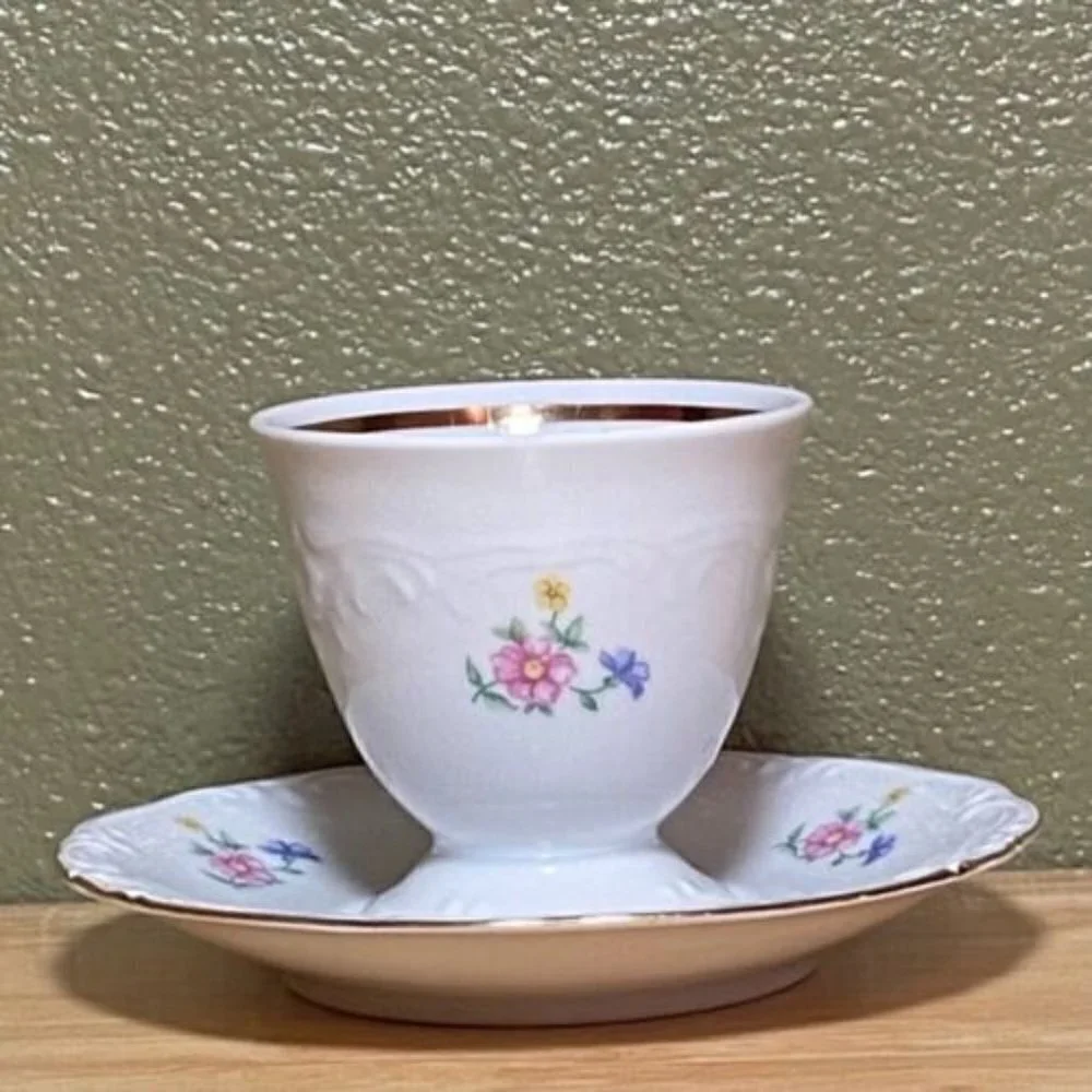 Wawel China • Floral Tea Cup & Saucer Set • Gold Trim • Made In Poland • Rare •‎